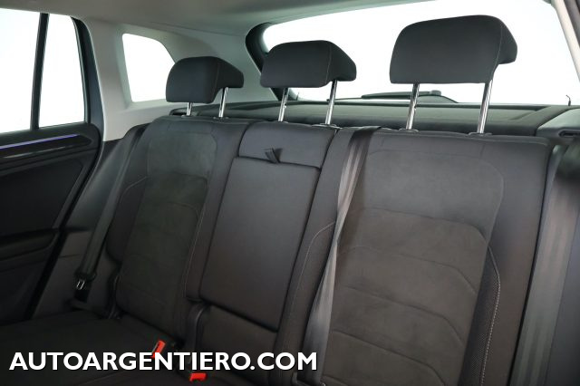 VOLKSWAGEN Tiguan usata, con Specchietti laterali elettrici