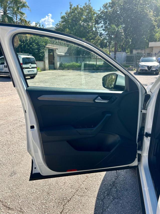 VOLKSWAGEN T-Roc usata, con Airbag testa