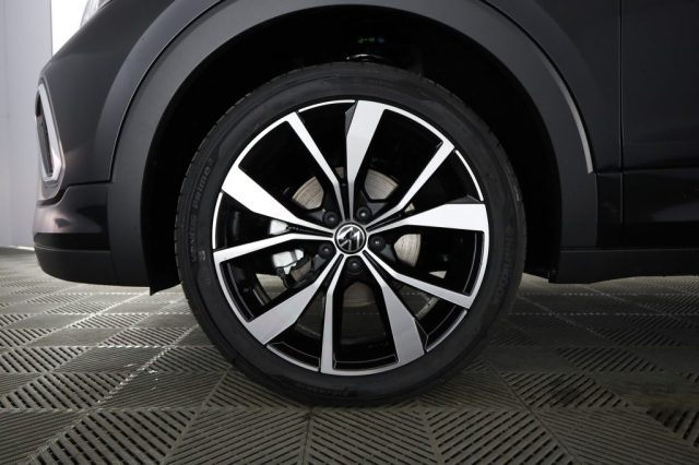 VOLKSWAGEN T-Cross usata 14
