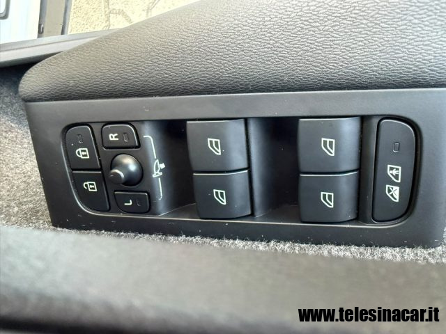 VOLVO XC40 usata, con Sensori di parcheggio posteriori