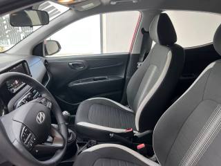 HYUNDAI i10 usata, con Autoradio digitale