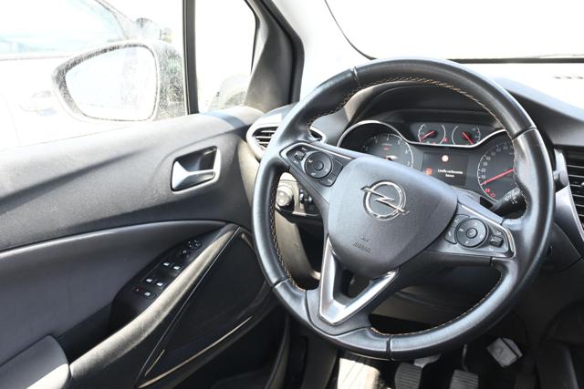 OPEL Crossland X usata, con Volante in pelle