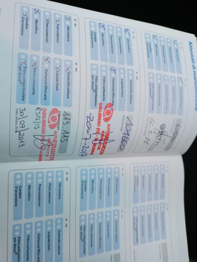 BMW 320 usata, con Bluetooth