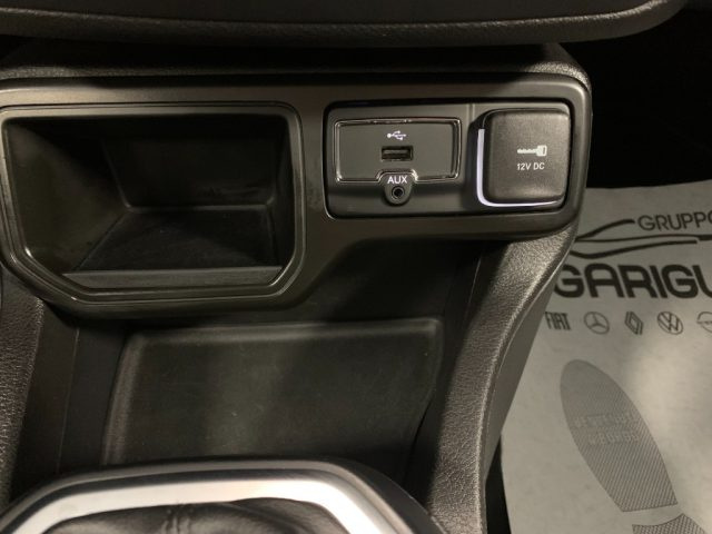 JEEP Renegade usata, con USB