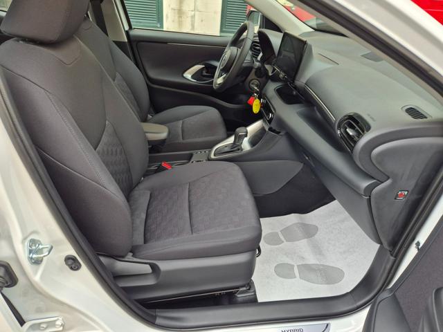 TOYOTA Yaris usata, con Cruise Control