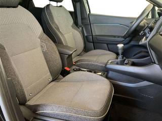 RENAULT Captur usata, con Sistema di navigazione