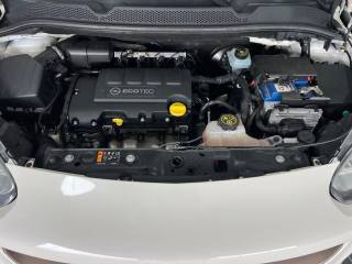 OPEL Adam usata, con Controllo automatico clima