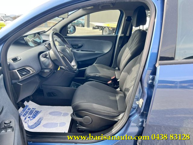 LANCIA Ypsilon usata, con Autoradio