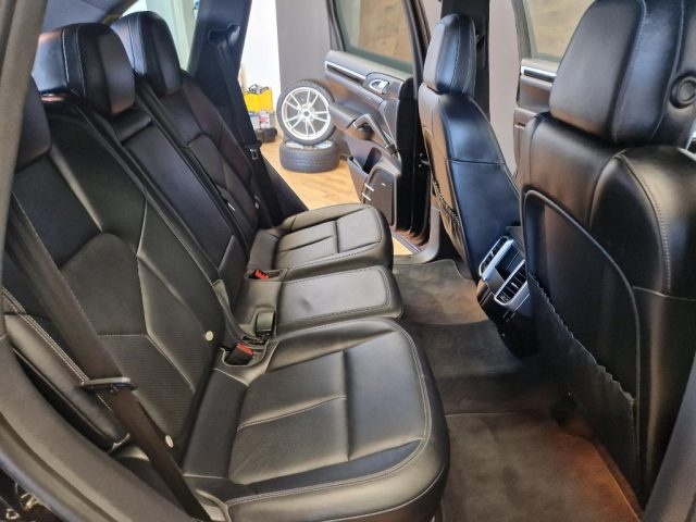 PORSCHE Cayenne usata, con Servosterzo