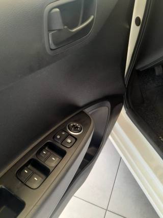 HYUNDAI i10 usata, con Sedile posteriore sdoppiato