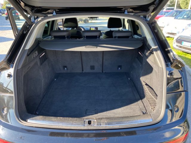 AUDI Q5 usata, con Sedile posteriore sdoppiato