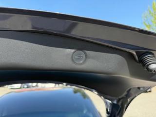 TESLA Model 3 usata, con Fari LED