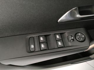 LANCIA Ypsilon usata, con USB