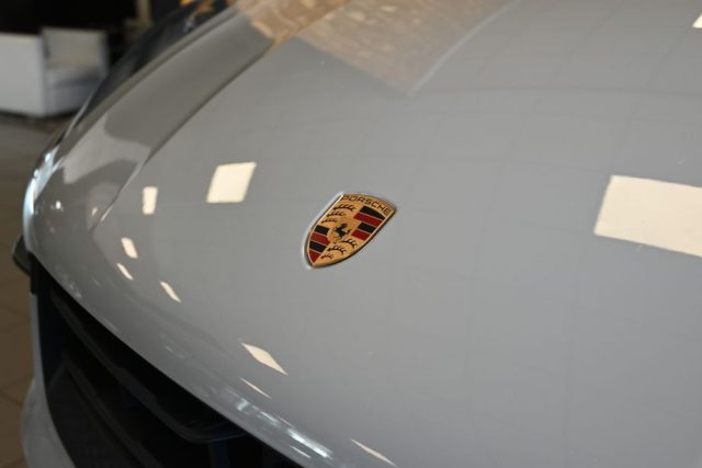 PORSCHE Macan usata 12