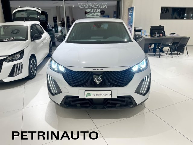 PEUGEOT 2008 usata, con Airbag