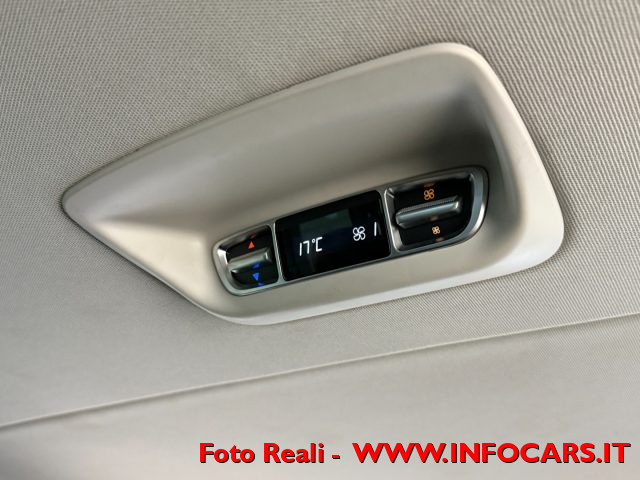 MERCEDES-BENZ V 250 usata, con Fari LED