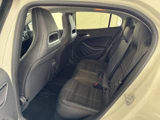 MERCEDES-BENZ GLA 200 usata 30