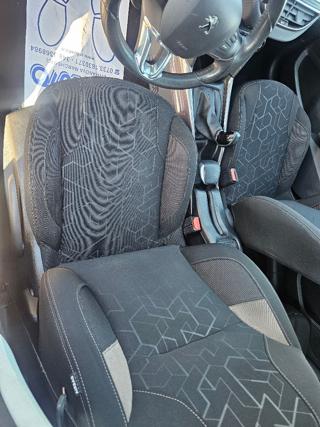 PEUGEOT 2008 usata, con Climatizzatore