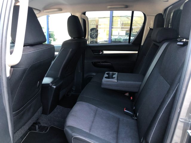 TOYOTA Hilux usata, con Airbag testa