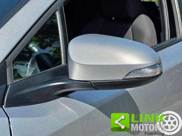 TOYOTA C-HR usata, con Isofix