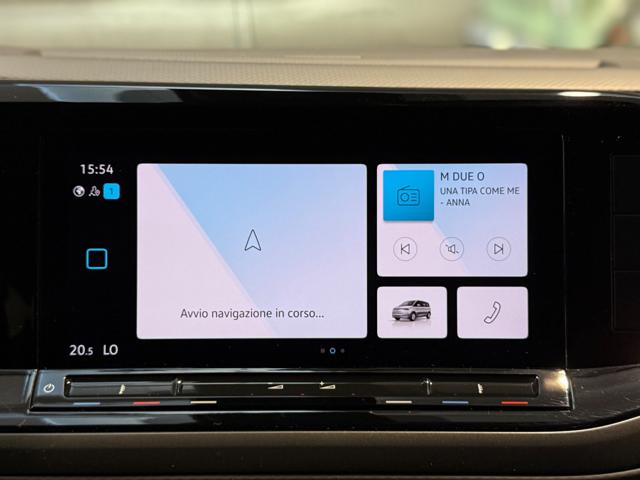 VOLKSWAGEN Multivan usata, con Fari LED