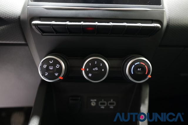 RENAULT Clio usata, con Sensore di pioggia