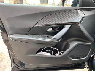 PEUGEOT 2008 usata, con Volante multifunzione