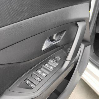 PEUGEOT 308 usata, con Servosterzo