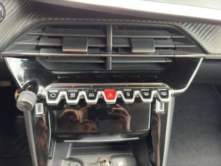 PEUGEOT 2008 usata, con Controllo elettronico della corsia