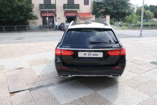 MERCEDES-BENZ E 220 usata, con Autoradio