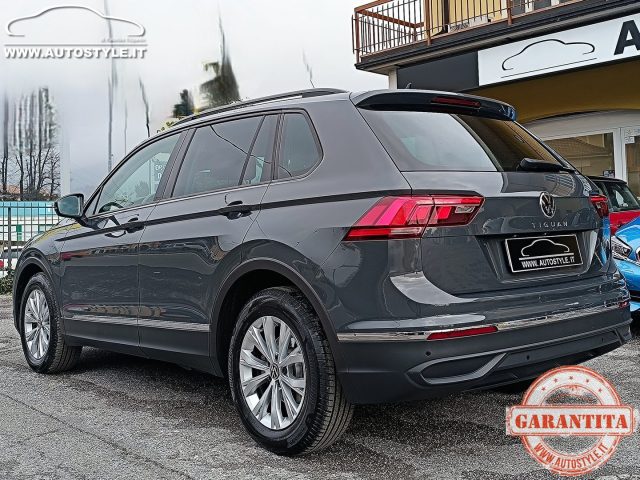VOLKSWAGEN Tiguan usata, con Luci diurne