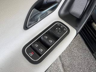 MERCEDES-BENZ A 180 usata 30