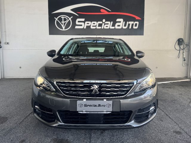 PEUGEOT 308 usata, con Fari LED