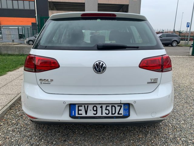 VOLKSWAGEN Golf usata, con Autoradio