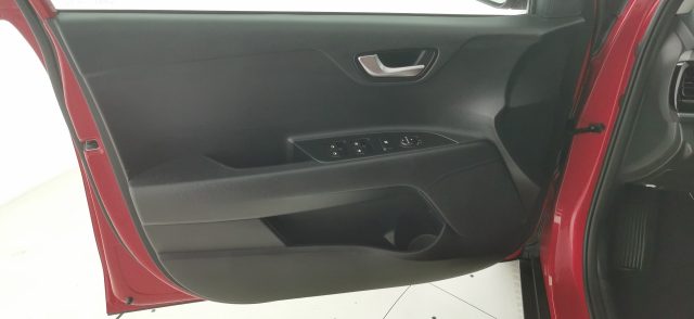 KIA Stonic usata 44