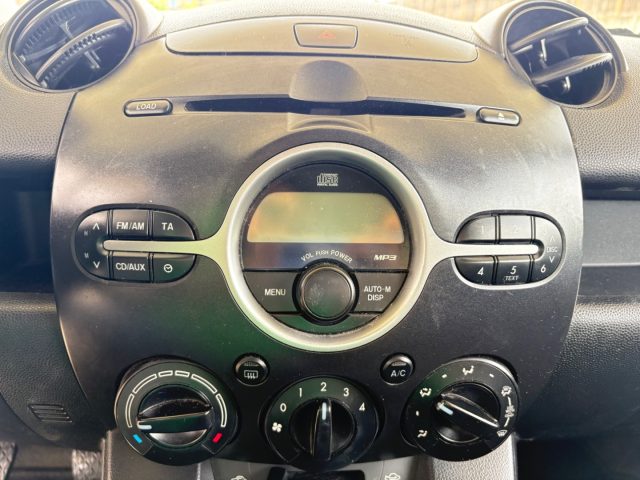 MAZDA 2 usata, con Lettore CD