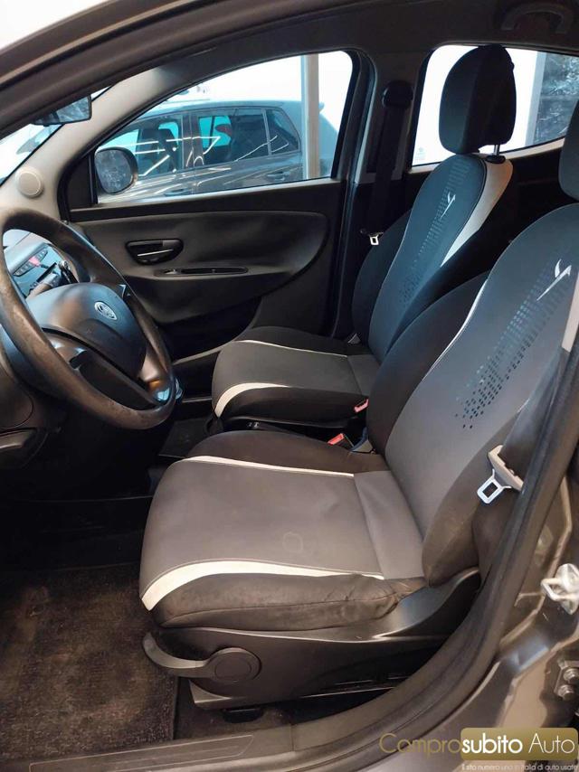 LANCIA Ypsilon usata, con Controllo trazione
