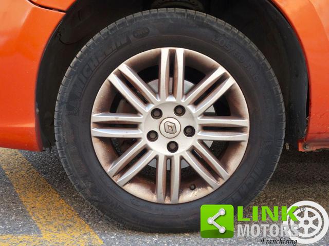 RENAULT Kangoo usata, con Alzacristalli elettrici