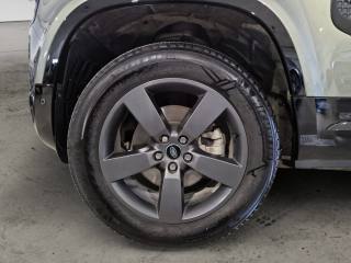 LAND ROVER Defender usata, con Climatizzatore