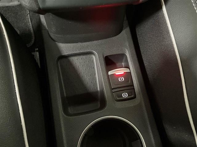 RENAULT Captur usata 26