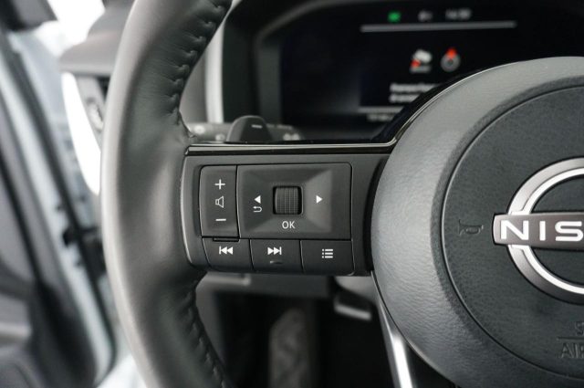 NISSAN Qashqai usata, con Leve al volante