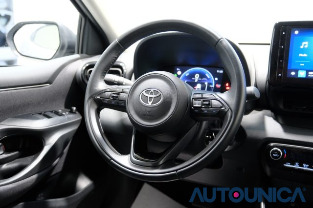 TOYOTA Yaris usata 38