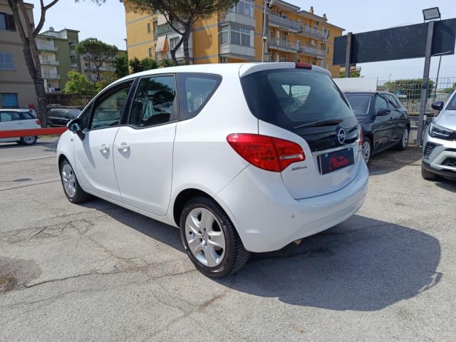 OPEL Meriva usata, con Autoradio