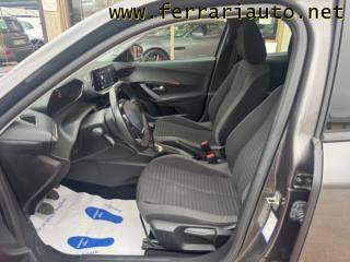 PEUGEOT 2008 usata, con Autoradio