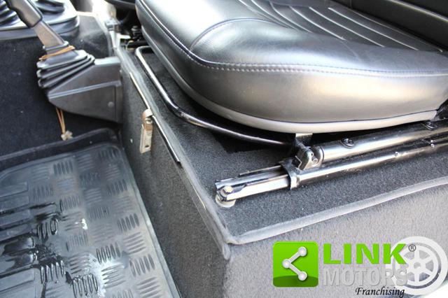 LAND ROVER Defender usata 9