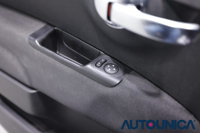 ABARTH 595C usata, con Airbag testa