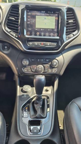 JEEP Cherokee usata, con Servosterzo