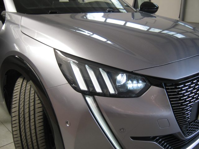 PEUGEOT 208 usata, con Head-up display