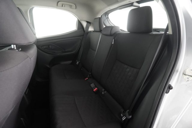TOYOTA Yaris usata 3