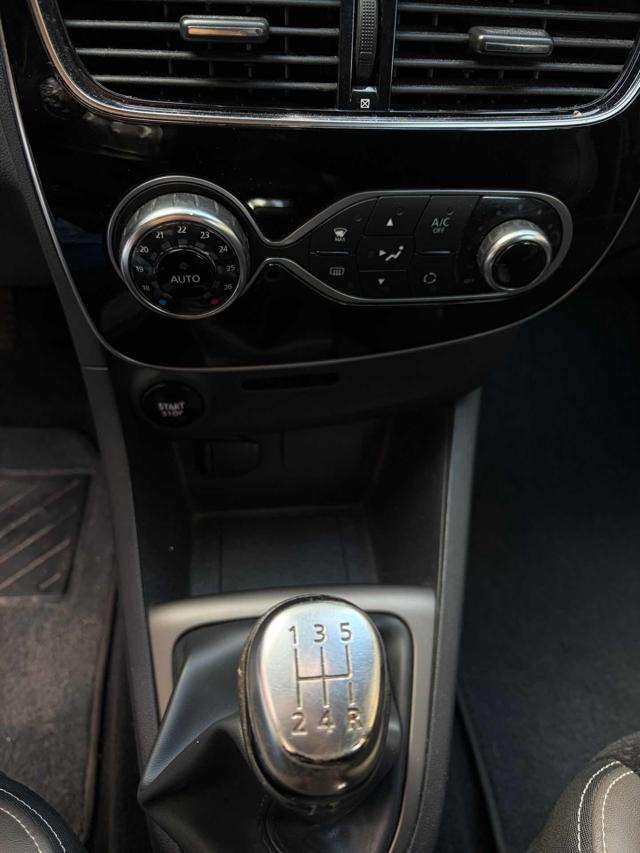 RENAULT Clio usata, con Climatizzatore